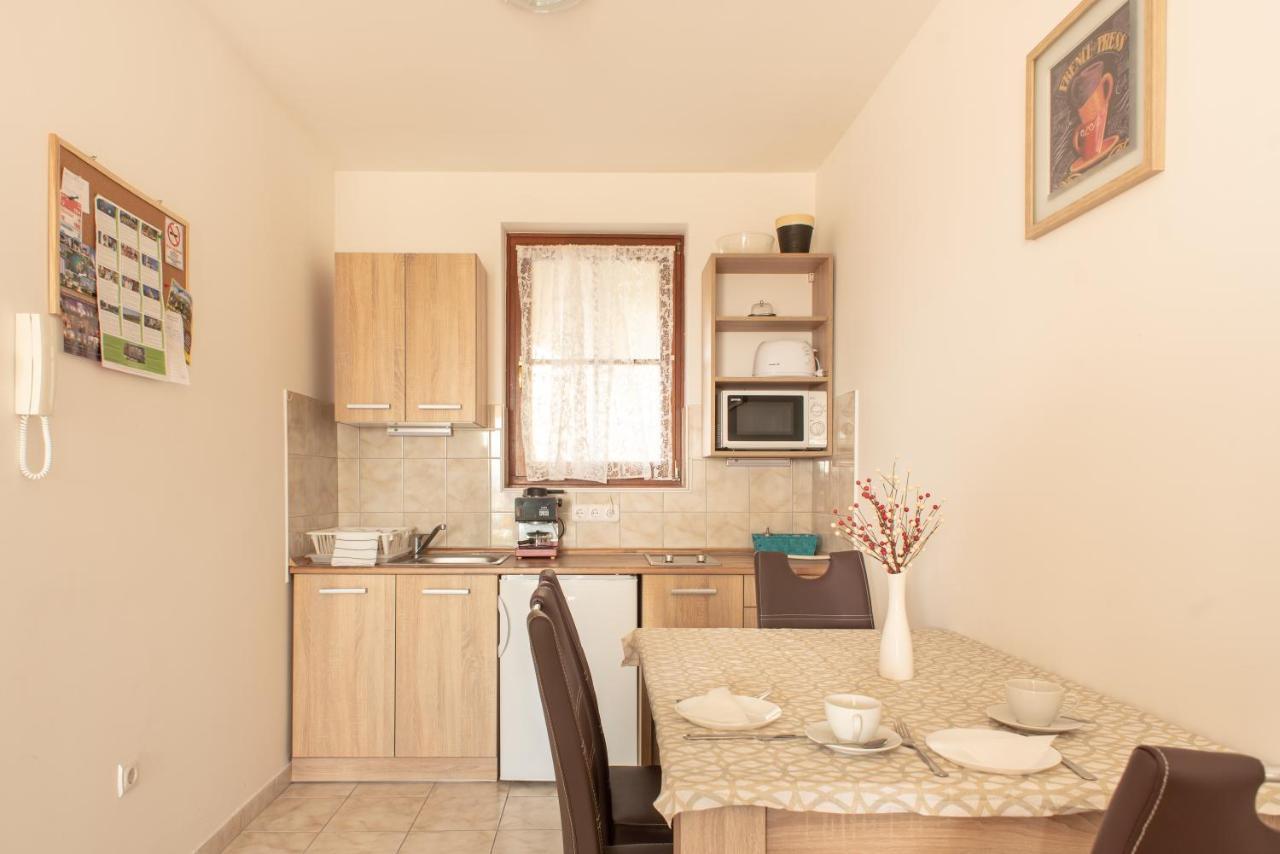Modor Apartman Alsópáhok Dış mekan fotoğraf