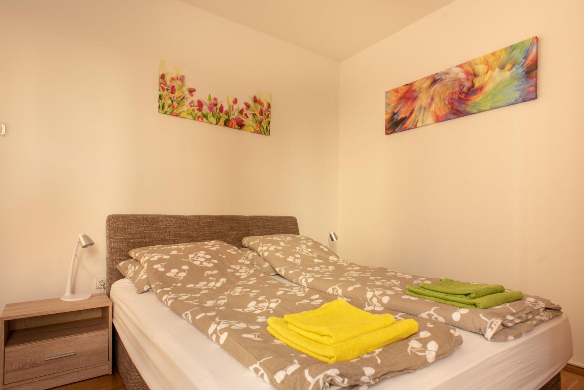 Modor Apartman Alsópáhok Dış mekan fotoğraf