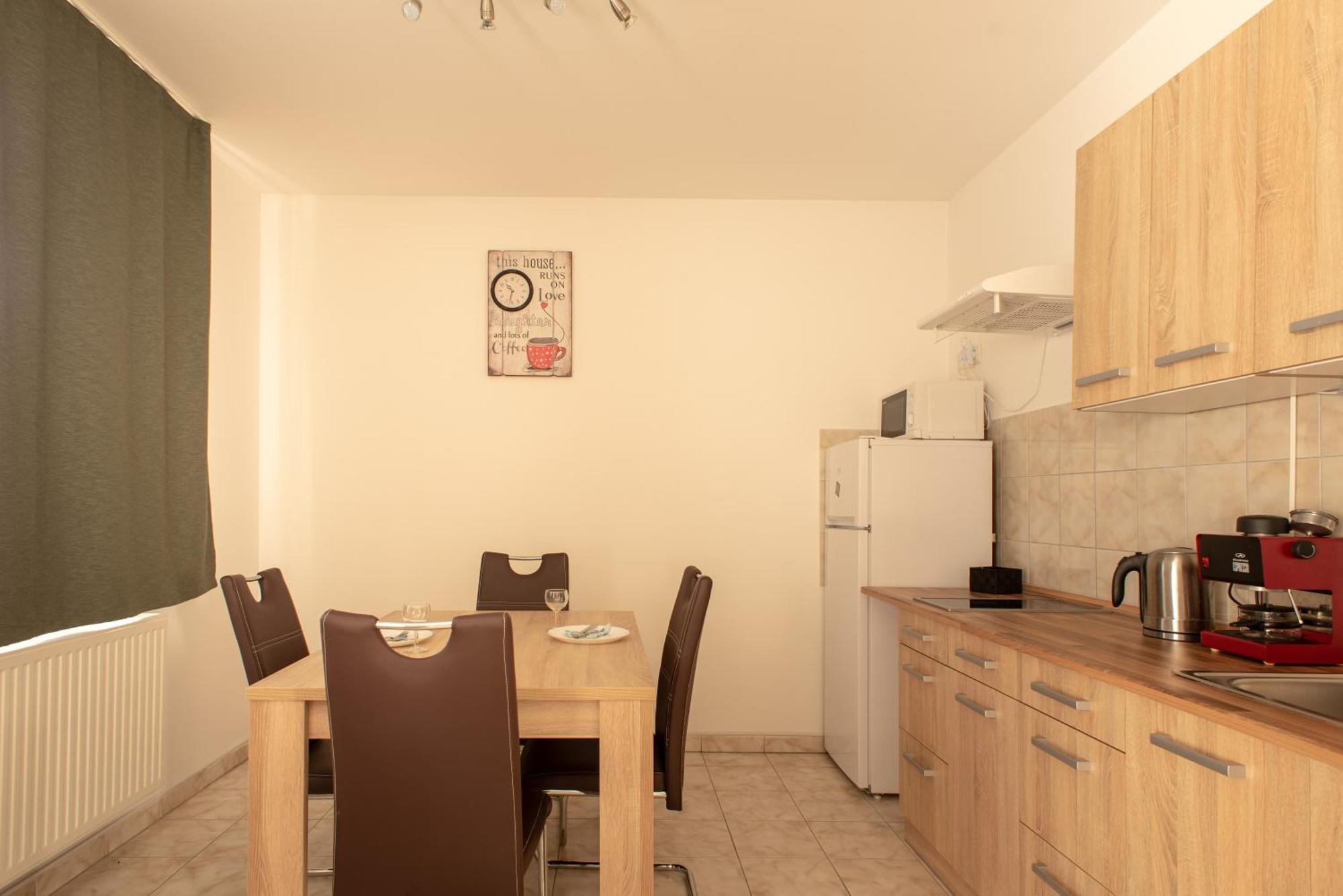 Modor Apartman Alsópáhok Dış mekan fotoğraf