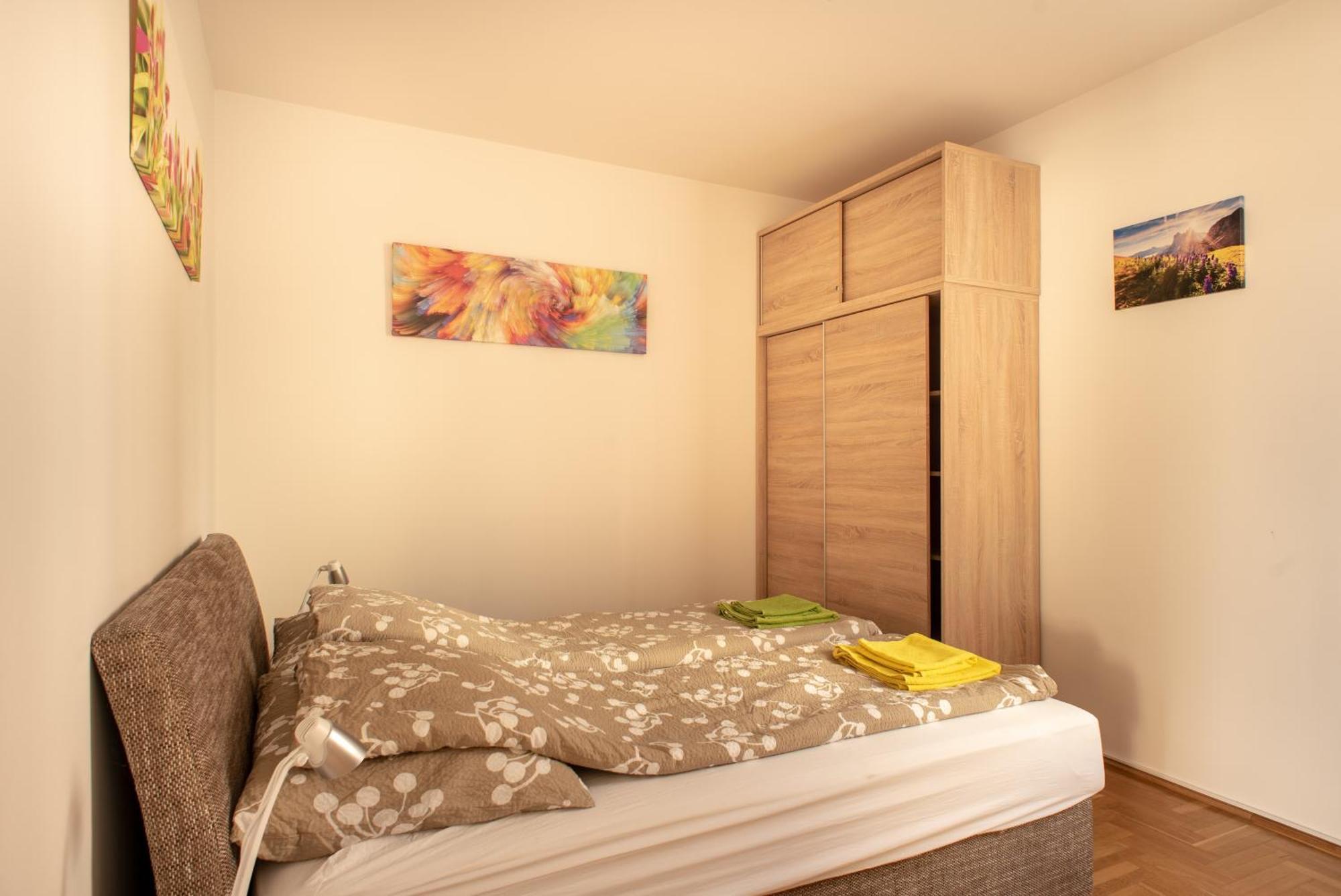 Modor Apartman Alsópáhok Dış mekan fotoğraf